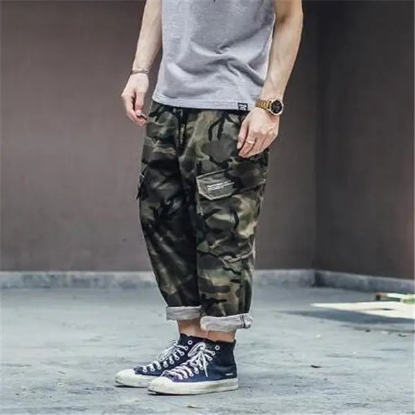 Men's Camouflage Cargo Pants with Multiple Pockets