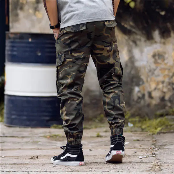 Men's Camouflage Cargo Pants with Multiple Pockets