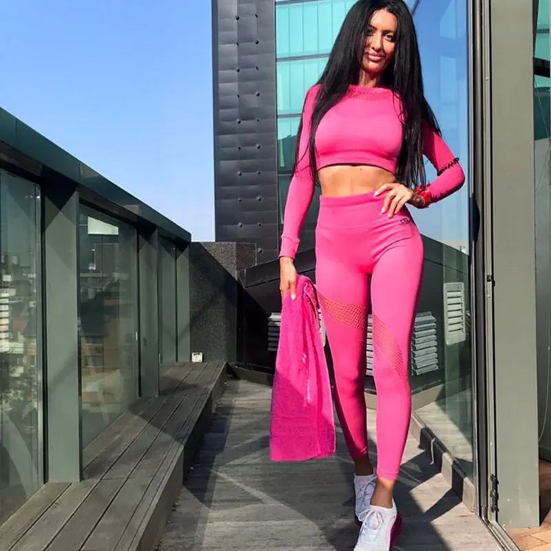 Autumn Yoga Suit for Women with Hollow Design