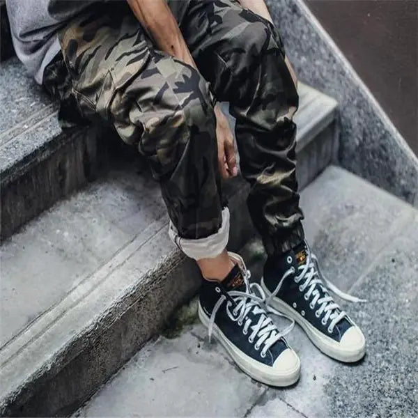 Men's Camouflage Cargo Pants with Multiple Pockets
